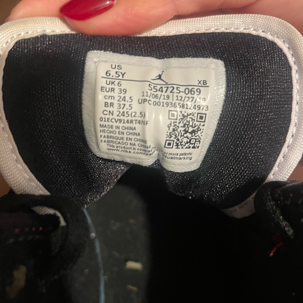Jordan mids - Picture 3 of 8